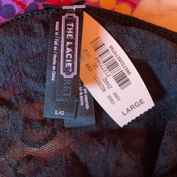 NWT Victoria Secret the LaCie lace and sequin slip - Picture 5 of 5